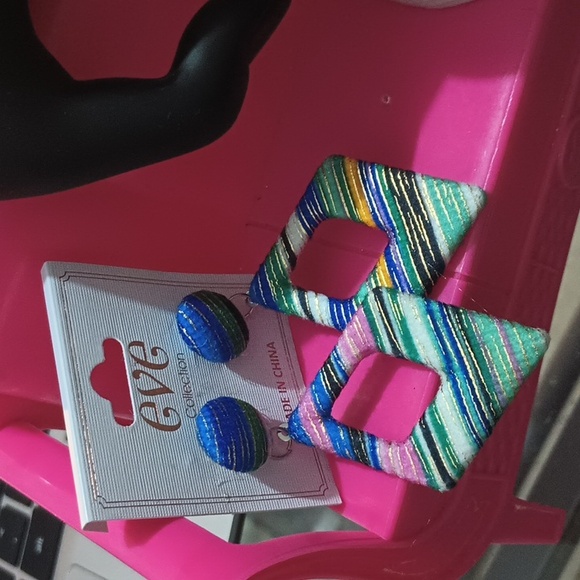 🆕 Fashion Eve Collection earrings - Picture 3 of 8